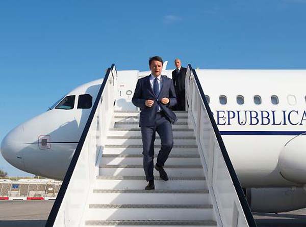 renzi aereo
