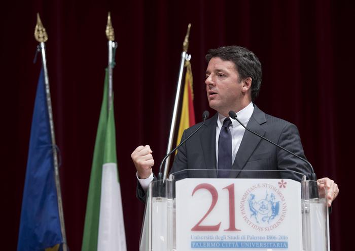 Renzi, tagli indiscriminati causano ferite non risanabili