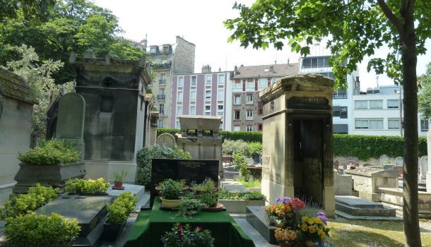 montmartre-tombe-e-case